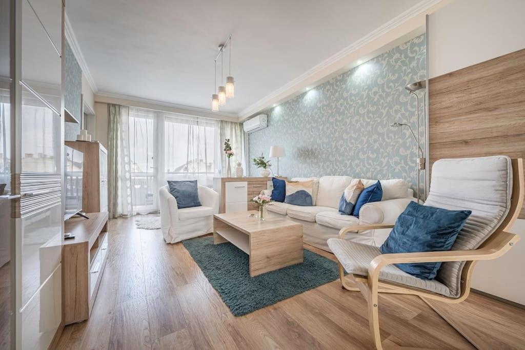 Liszt Ferenc Square Panorama Apt Budapeszt Zewnętrze zdjęcie